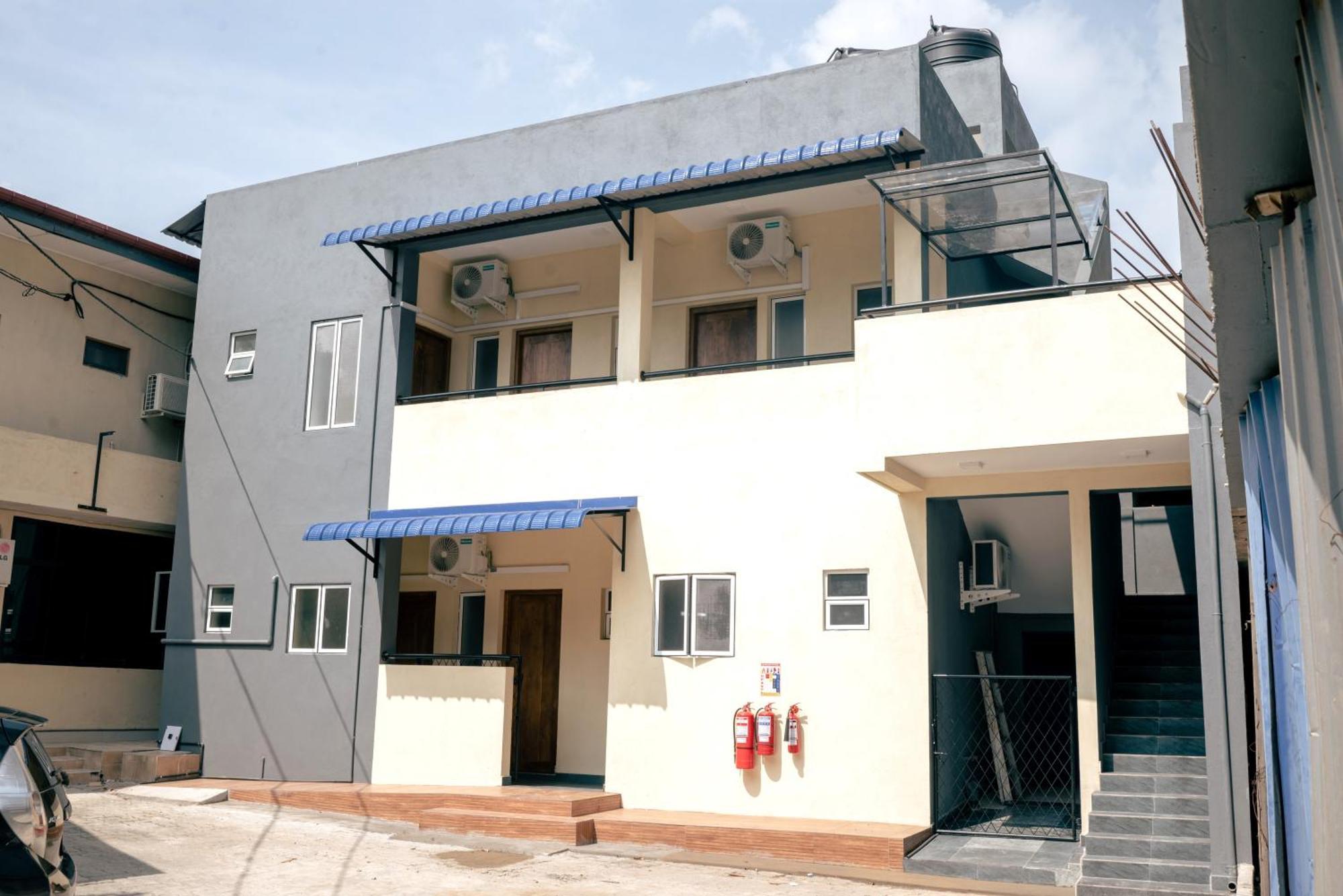 Nnr Wattala Hotel Exterior photo